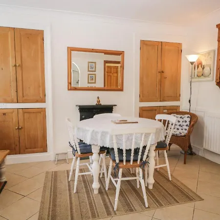 Honeysuckle Cottage, Craig Walk Holiday home Bowness-on-Windermere